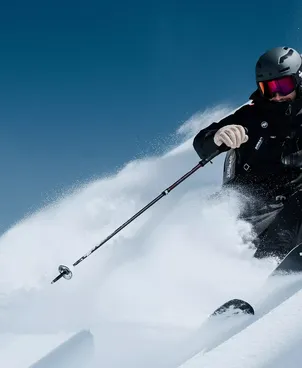 Alpine Skiing: Pure Gliding Thrills
